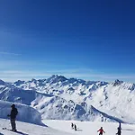 Camona & Walserhof Ξενοδοχείο 3*