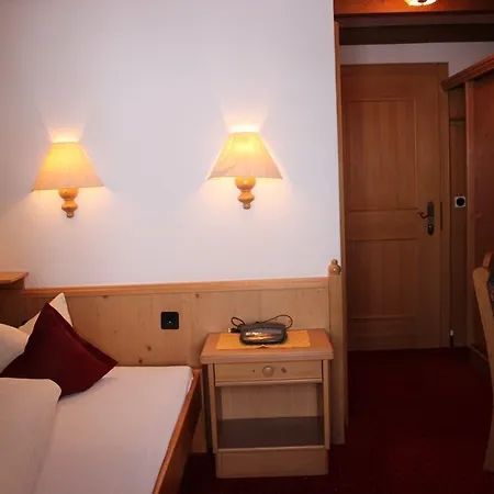 Camona & Walserhof Hotel 3*