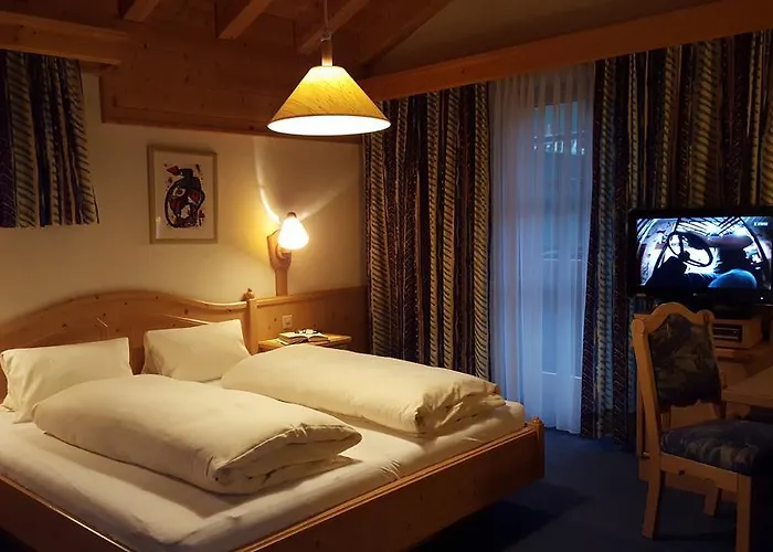 Hotel Camona & Apart Walserhof 3*