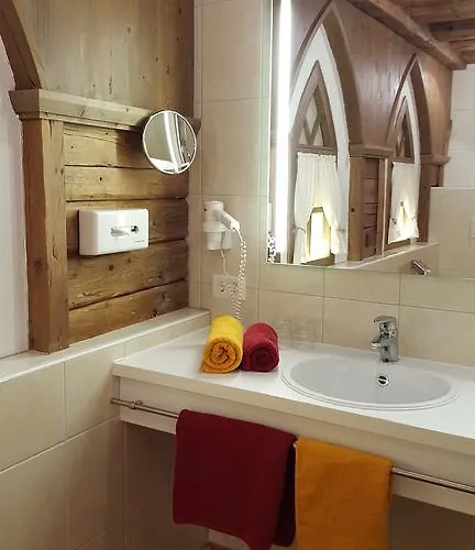 Camona & Walserhof Otel 3*